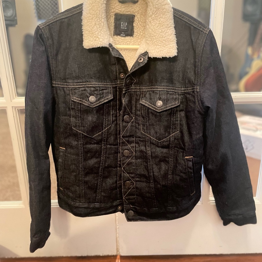 GAP Sherpa Denim Youth XXL - never worn - excellent